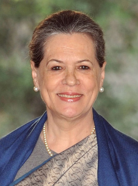 Sonia_Gandhi_2014_(cropped)