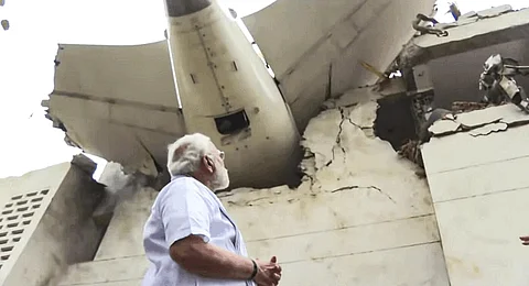 newindianexpress_2025-06-13_lvuyin59_Modi-visits-Ahmedabad-crash-site-and-hospital