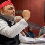 गैस संकट पर अखिलेश यादव का बयान: “घर में मिट्टी के चूल्हे मंगवा लिए”