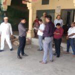 डीएम ने नवीन मंडी केंद्र पर गेहूं खरीद का किया निरीक्षण, लापरवाही पर केंद्र प्रभारी को लगाई फटकार